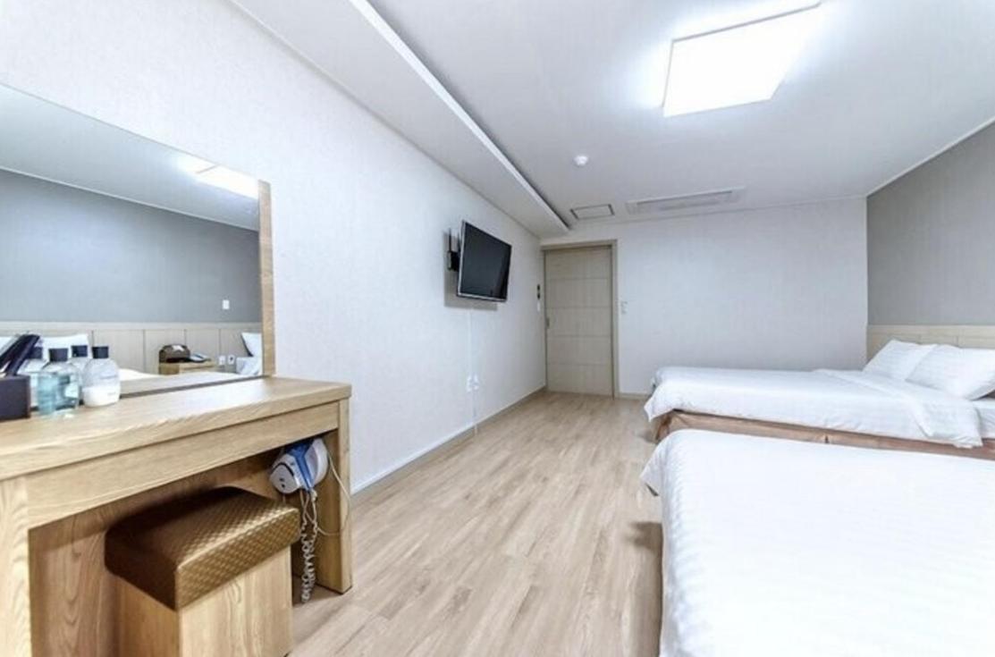 Sh Jungmoon City Stay Seogwipo Exteriör bild